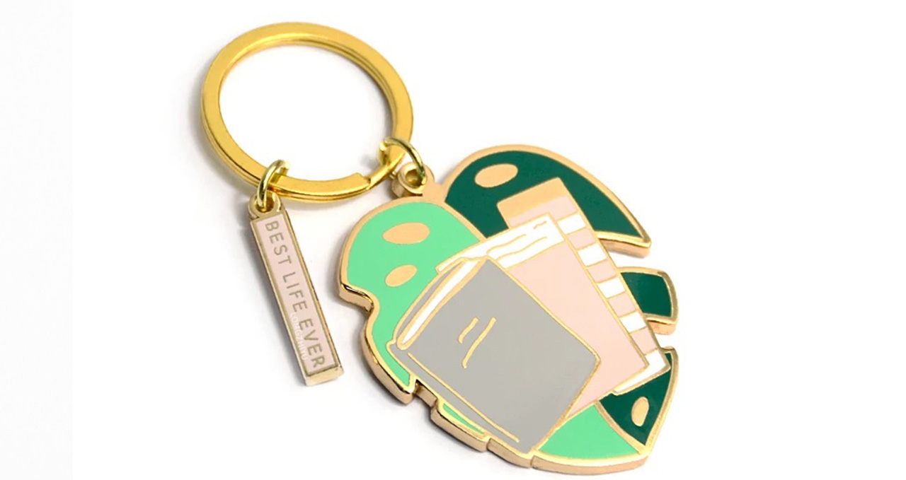 custom-hard-enamel-keychain-leaf